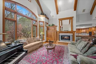 4N494 Hidden Oaks Rd, Saint Charles, IL 60175 - Photo 12