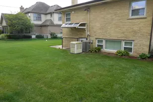 33 N Rammer Ave, Arlington Heights, IL 60004 - Photo 14