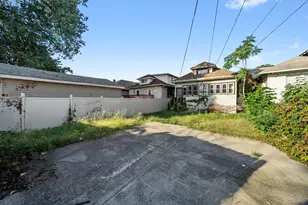 7643 S Paxton Ave, Chicago, IL 60649 - Photo 22