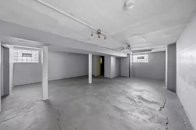 7643 S Paxton Avenue, Chicago, IL 60649 - Photo 16