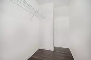 921 Park Hill Cir, Aurora, IL 60502 - Photo 18