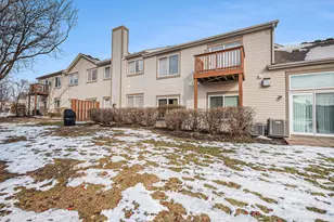 921 Park Hill Cir, Aurora, IL 60502 - Photo 26