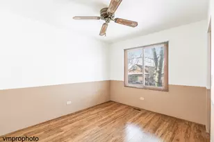 37440 N Lake Shore Dr, Lake Villa, IL 60046 - Photo 12