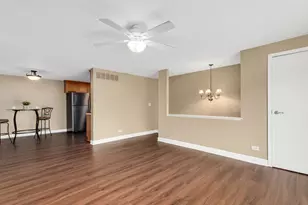 199 Duxbury Ct, Bloomingdale, IL 60108 - Photo 6