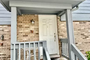 31 Foxcroft Rd, Naperville, IL 60565 - Photo 1