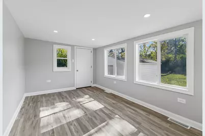 7705 Columbia Drive, Bridgeview, IL 60455 - Photo 12