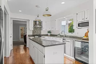 304 Surrey Ln, Lincolnshire, IL 60045 - Photo 24