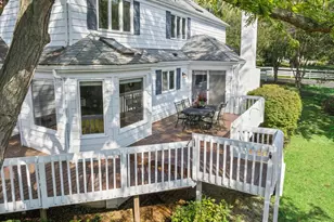 304 Surrey Ln, Lincolnshire, IL 60045 - Photo 52