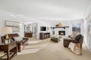 304 Surrey Ln, Lincolnshire, IL 60045 - Photo 30