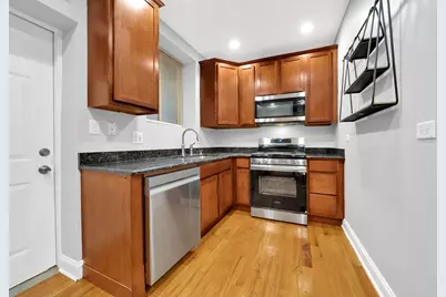 2256 W Arthur Avenue #2, Chicago, IL 60645 - Photo 6