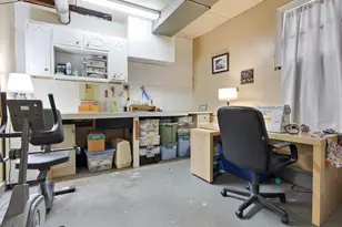 335 E Lake Park Ave, Round Lake Beach, IL 60073 - Photo 14