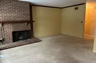 775 Boxwood Ln, Buffalo Grove, IL 60089 - Photo 2