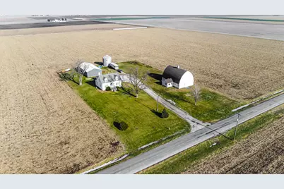 9825 E 11000N Road, Grant Park, IL 60940 - Photo 8