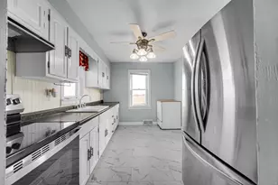 9825 E 11000N Rd, Grant Park, IL 60940 - Photo 14