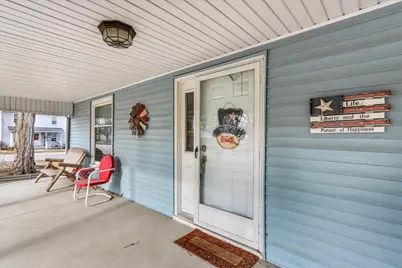 202 E Sherman Street, Saint John, IL 61873 - Photo 4