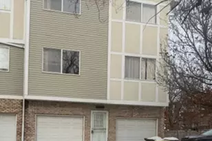 7018 100th St, Chicago Ridge, IL 60415 - Photo 1