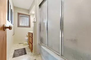 739 Delphia Ave, Elk Grove Village, IL 60007 - Photo 12