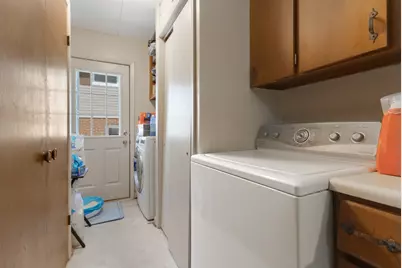 739 Delphia Avenue, Elk Grove Village, IL 60007 - Photo 18