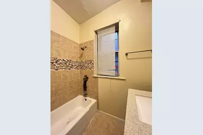 6240 S Evans Avenue, Chicago, IL 60637 - Photo 4