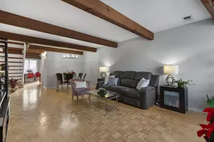 6600 W Wood River Dr, Niles, IL 60714 - Photo 4