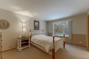 109 Shawnee Ln, Harvard, IL 60033 - Photo 10