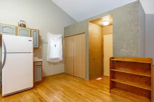 109 Shawnee Ln, Harvard, IL 60033 - Photo 8