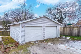 512 S Clayton St, Bloomington, IL 61701 - Photo 38