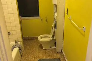 1077 W Polk St, Chicago, IL 60607 - Photo 12