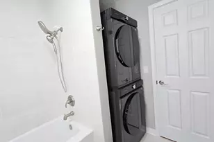 231 Harvest Ct, Vernon Hills, IL 60061 - Photo 14