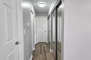 231 Harvest Ct, Vernon Hills, IL 60061 - Photo 10