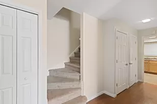 2011 Georgetown Ln, Waukegan, IL 60085 - Photo 2