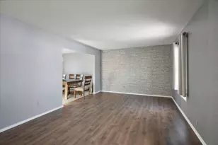 1328 Hill Rd, Geneva, IL 60134 - Photo 6