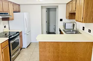 3524 Willowview Ct, Aurora, IL 60504 - Photo 6