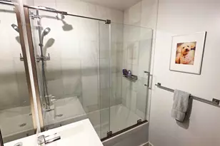 360 W Wellington Ave, Chicago, IL 60657 - Photo 18