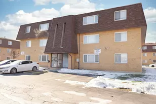 10425 Natoma Ave, Chicago Ridge, IL 60415 - Photo 1