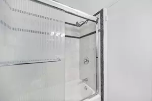 4880 N Marine Dr, Chicago, IL 60640 - Photo 18