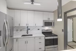 7337 S South Shore Dr, Chicago, IL 60649 - Photo 2