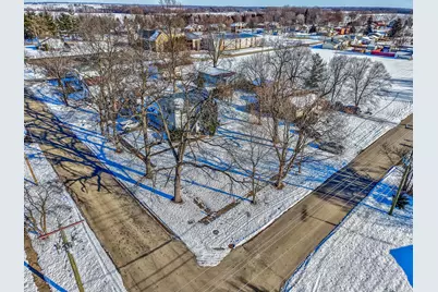 415 N Sycamore Street, Somonauk, IL 60552 - Photo 18