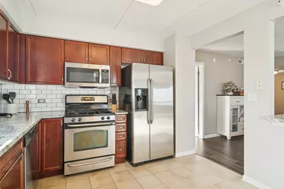 390 S Western Avenue #511, Des Plaines, IL 60016 - Photo 4