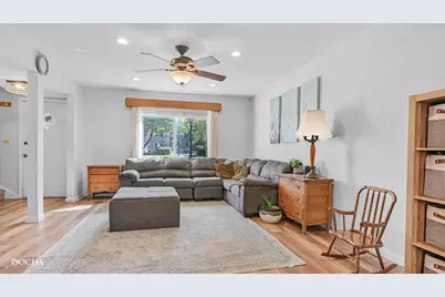 1016 N Mill Street #5, Naperville, IL 60563 - Photo 2