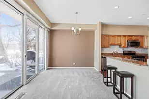 1415 Fairway Dr, Glendale Heights, IL 60139 - Photo 4