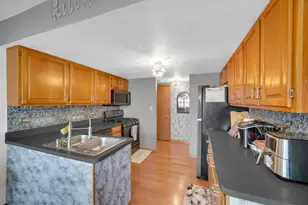 1400 Berta Dr, Crest Hill, IL 60403 - Photo 4