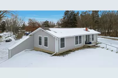 661 Reynoldswood Road, Dixon, IL 61021 - Photo 4