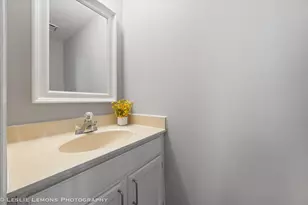 313 Cromwell Ct, Westmont, IL 60559 - Photo 10