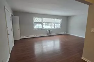 570 Princeton St, Des Plaines, IL 60016 - Photo 10