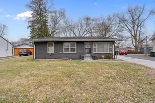 15319 Cherry Ln, Markham, IL 60428 - Photo 2