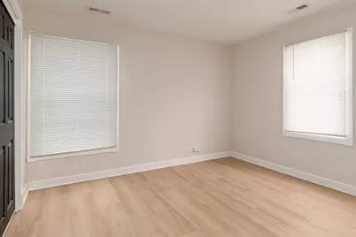 39285 N Garnett Avenue, Beach Park, IL 60099 - Photo 18