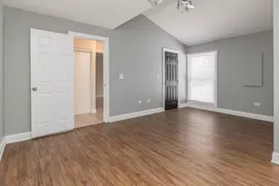 39285 N Garnett Ave, Beach Park, IL 60099 - Photo 12