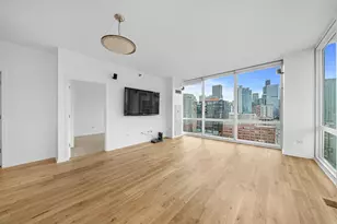 757 N Orleans St, Chicago, IL 60654 - Photo 4