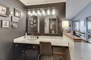 1052 Ripple Dr, Darien, IL 60561 - Photo 16